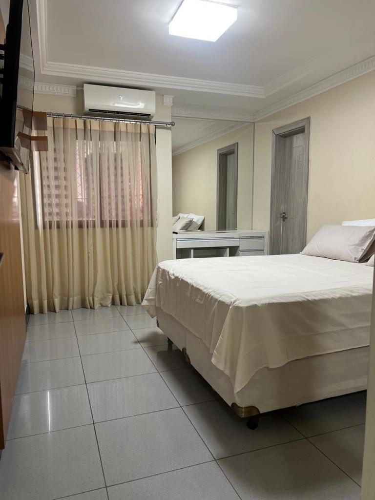 Em Edificio 100% Mobiliado Temporada Apartamento