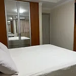 Apartamento Em Edificio 100% Mobiliado Para Temporada