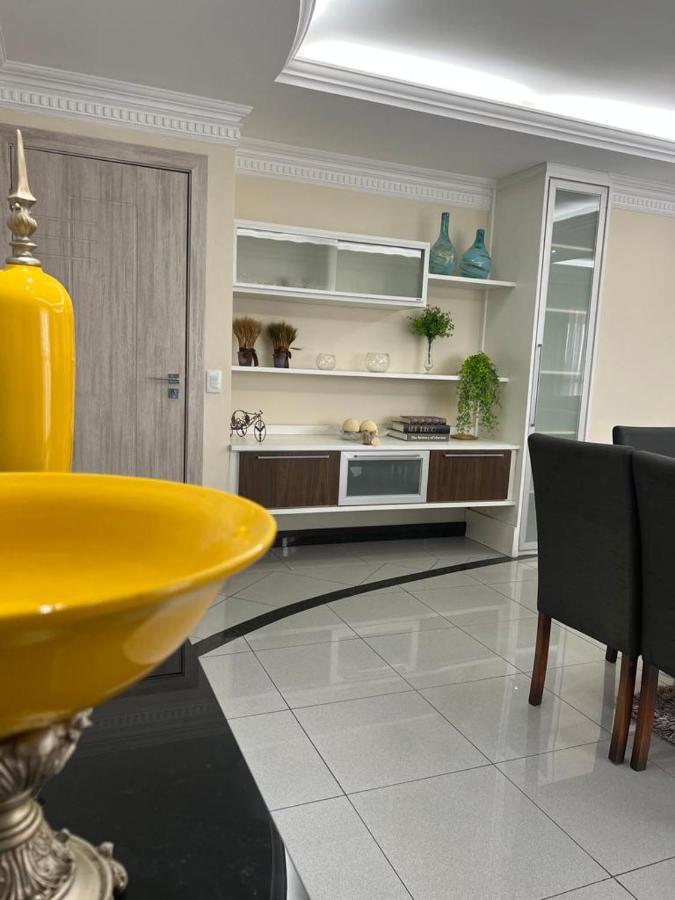 Em Edificio 100% Mobiliado Temporada Apartamento