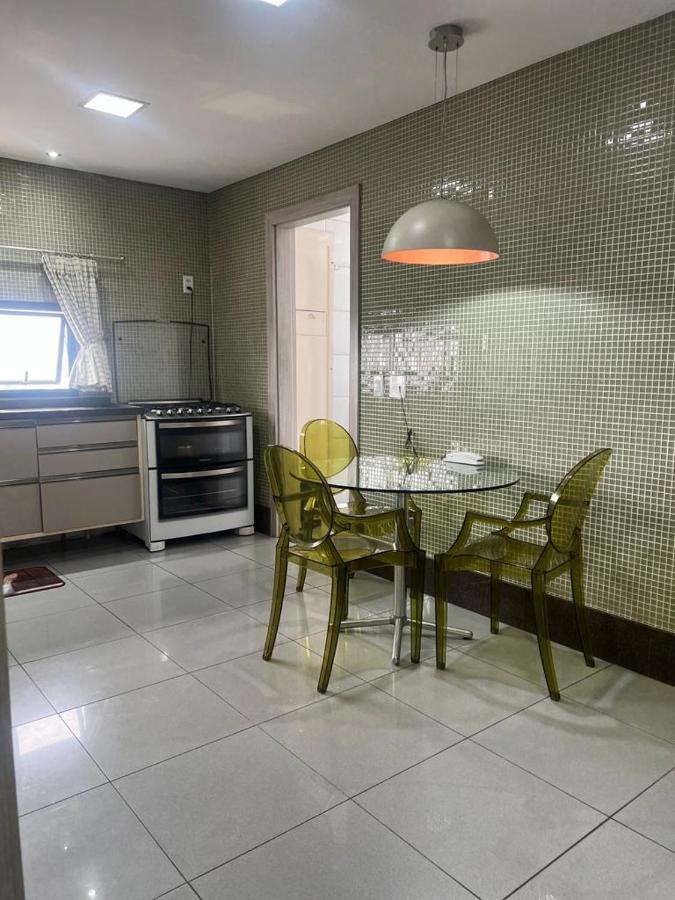 Em Edificio 100% Mobiliado Temporada *