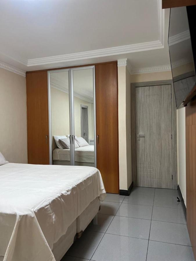 Em Edificio 100% Mobiliado Temporada Apartamento